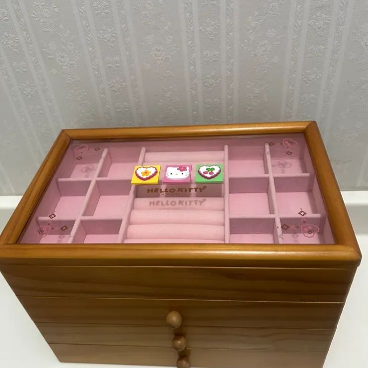 Hello Kitty 木製ジュエリーBOX デラックス 1 9 9 8 - メルカリ