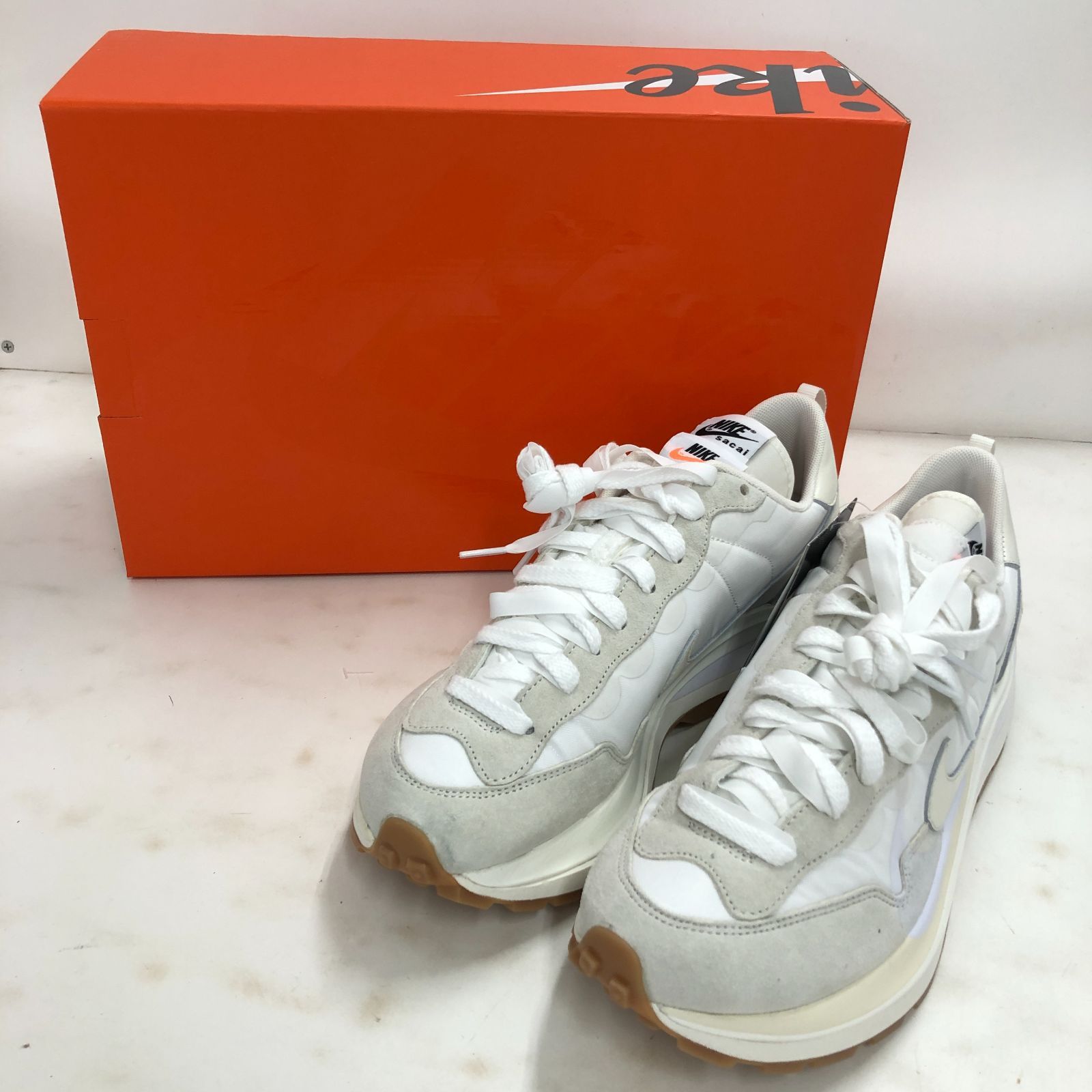 02m2762 NIKE VAPORWAFFLE SACAI ナイキ ヴェイパーワッフル サカイ DD1875-100 サイズ27.5cm メンズ  ホワイト ※美品 ※タグ付き 箱有り 中古品 - メルカリ