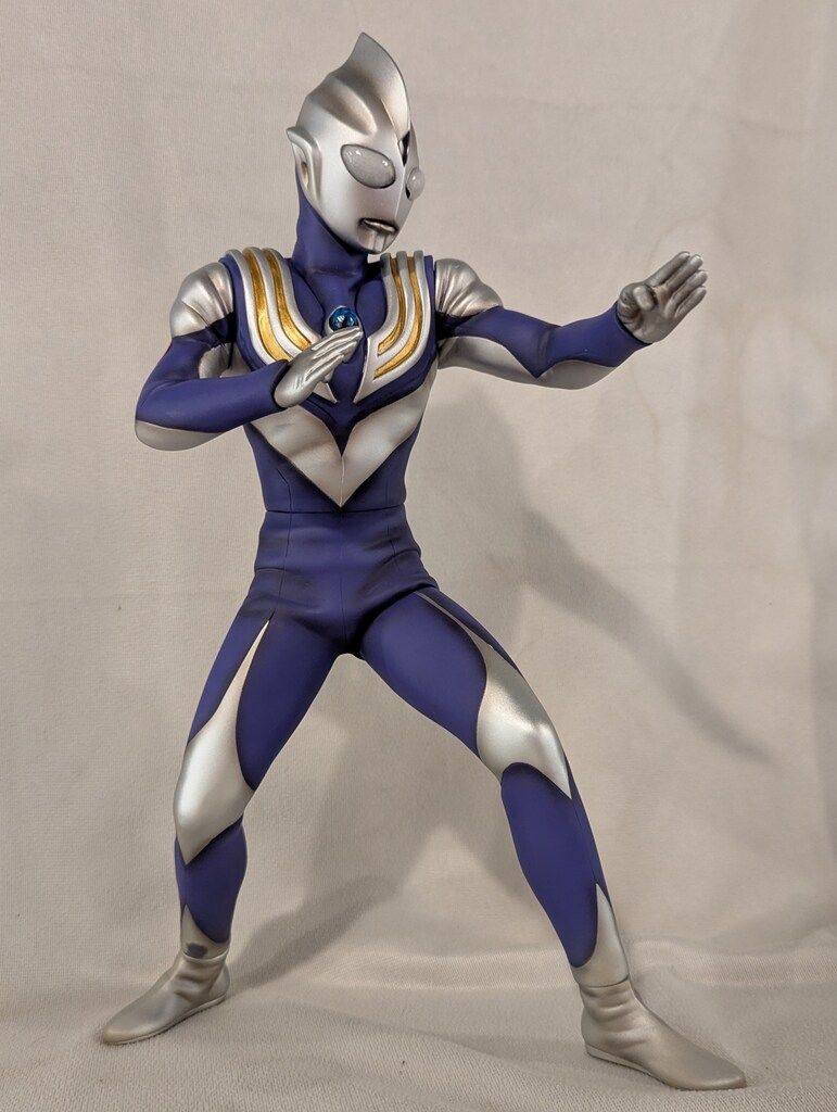 CCP1/6特撮シリーズ ウルトラマンティガ 発光ギミック付き 2体セット CCP1/6特撮シリーズ ウルトラマンティガ 発光ギミック付き 2体