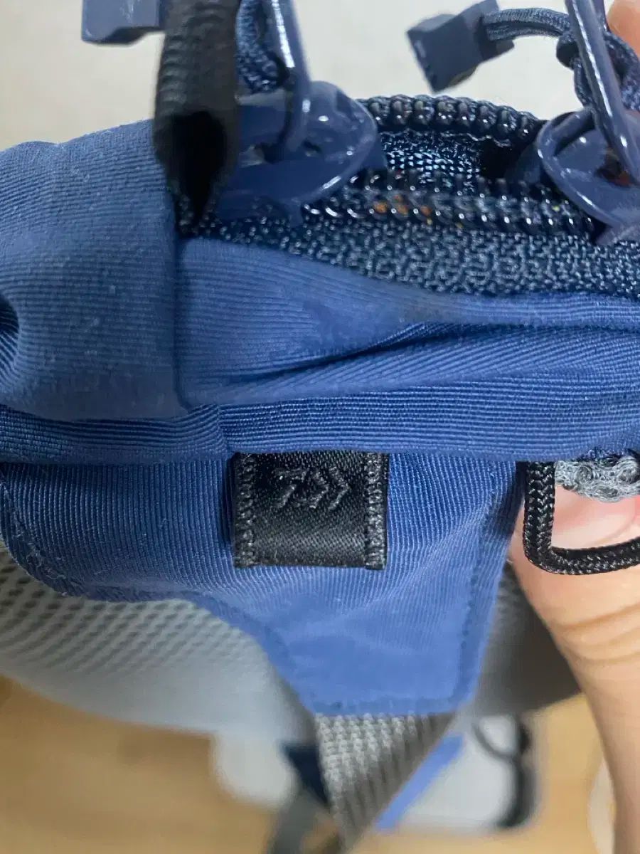 思い出の品 DAIWA₍ダイワ₎ピアー スリング コイン バッグ