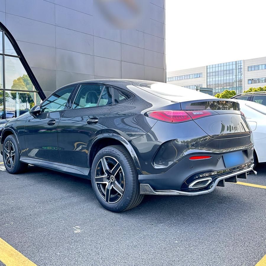 スポーティ全開 メルセデス ベンツ カーボン ルック リアディフューザー C254 GLC220d GLC350e GLCクラス クーペ ZST-810CB