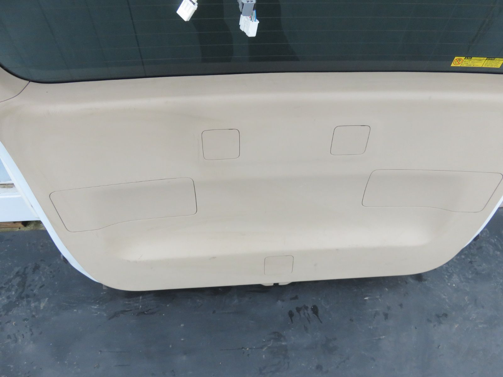 SFC2616 ヴェルファイア ANH20W ANH25W GGH20W GGH25W 前期 純正 パワーバックドア リアゲート トランク ハッチバック 070 パールホワイト FFCRYSTALESIA_COM