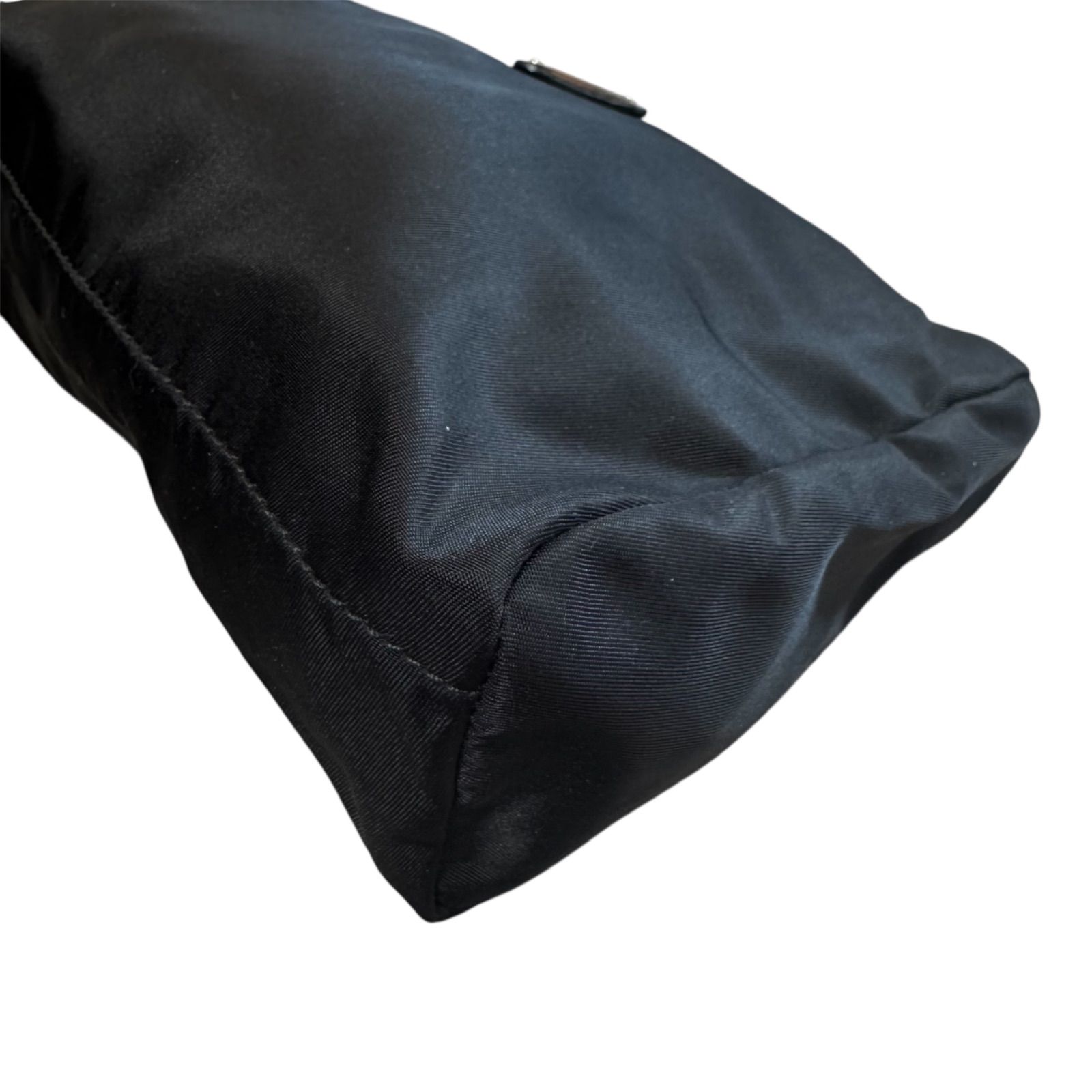 PRADA プラダ ポーチ ブラック ナイロン 白タグ有 三角プレート 激安