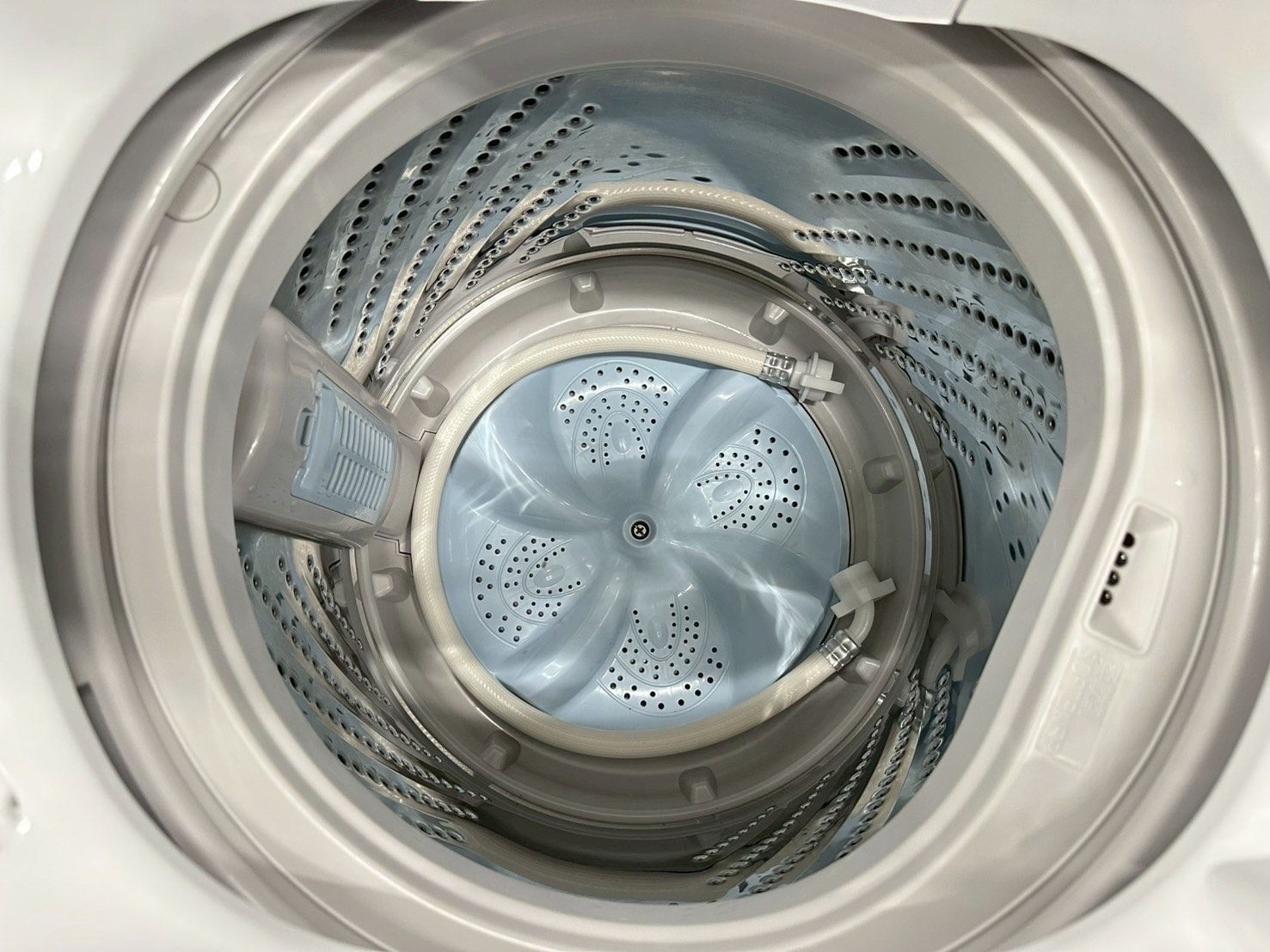 大阪送料無料☆3か月保障付き☆洗濯機☆ハイセンス☆5.5kg☆2021年☆HW