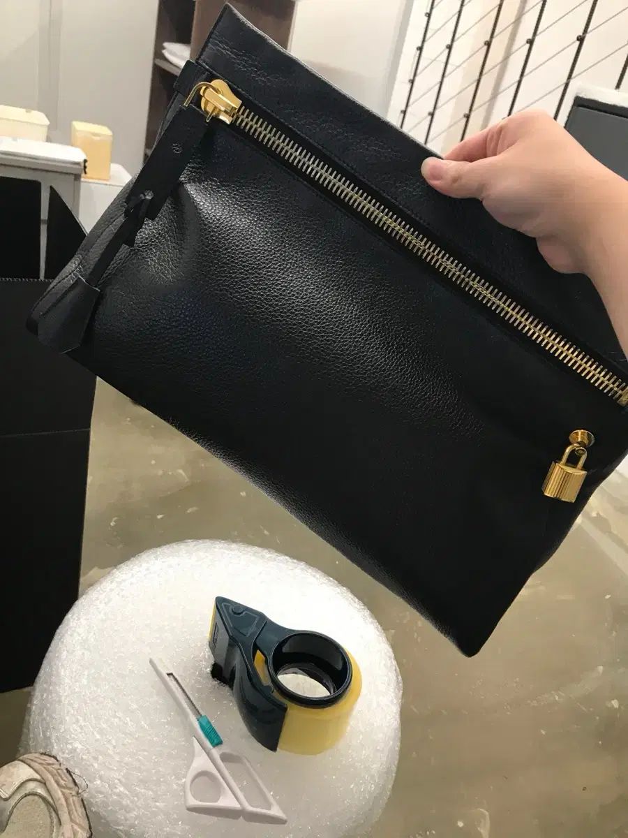 正規品 TOM FORD トム フォード クラッチバッグ