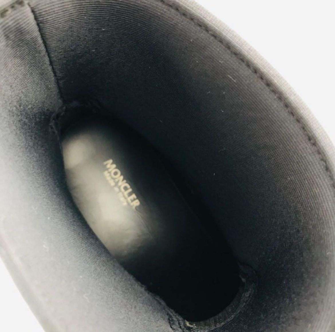 MONCLER モンクレール