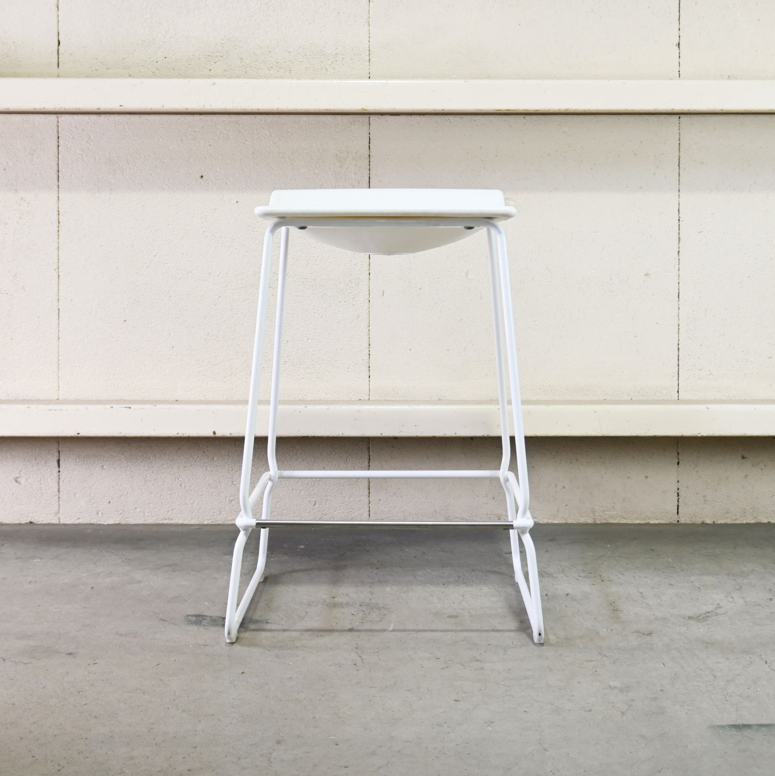 展示品■カッシーナ■Viccarbe■ラストミニッツ■スツール■2脚セット 展示品□カッシーナ□Viccarbe□ラストミニッツ□スツール□2脚