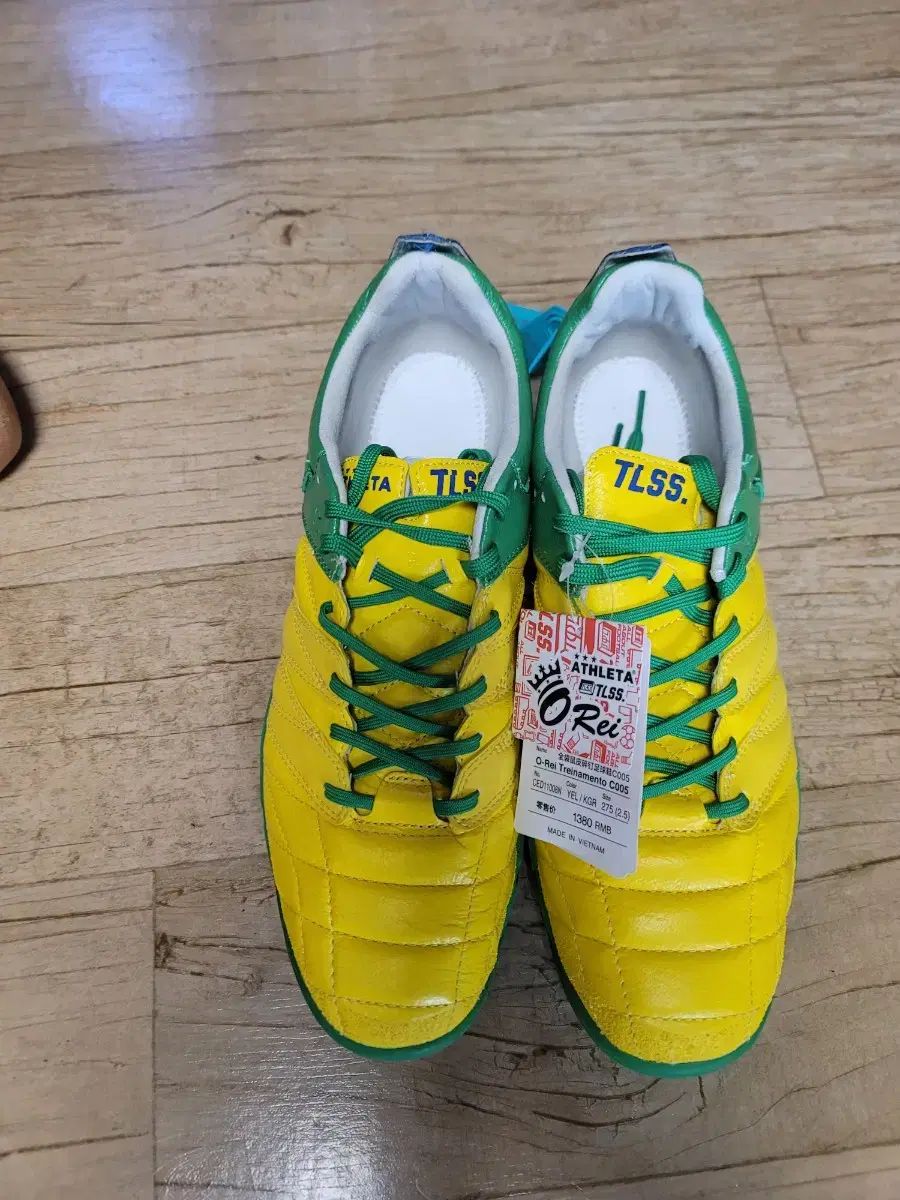 ATHLETA アスレタ サンバ c001 サッカーシューズ 275