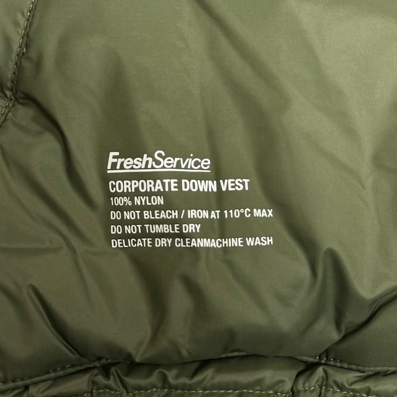 FreshService CORPORATE DOWN VEST - アウター