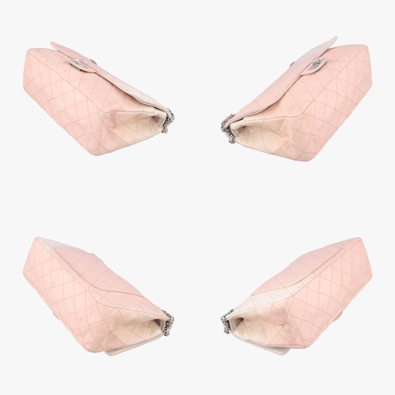 シャネルChanel2.55 ダブルフラップマトラッセピンク×ベージュラムスキンA3759012887238