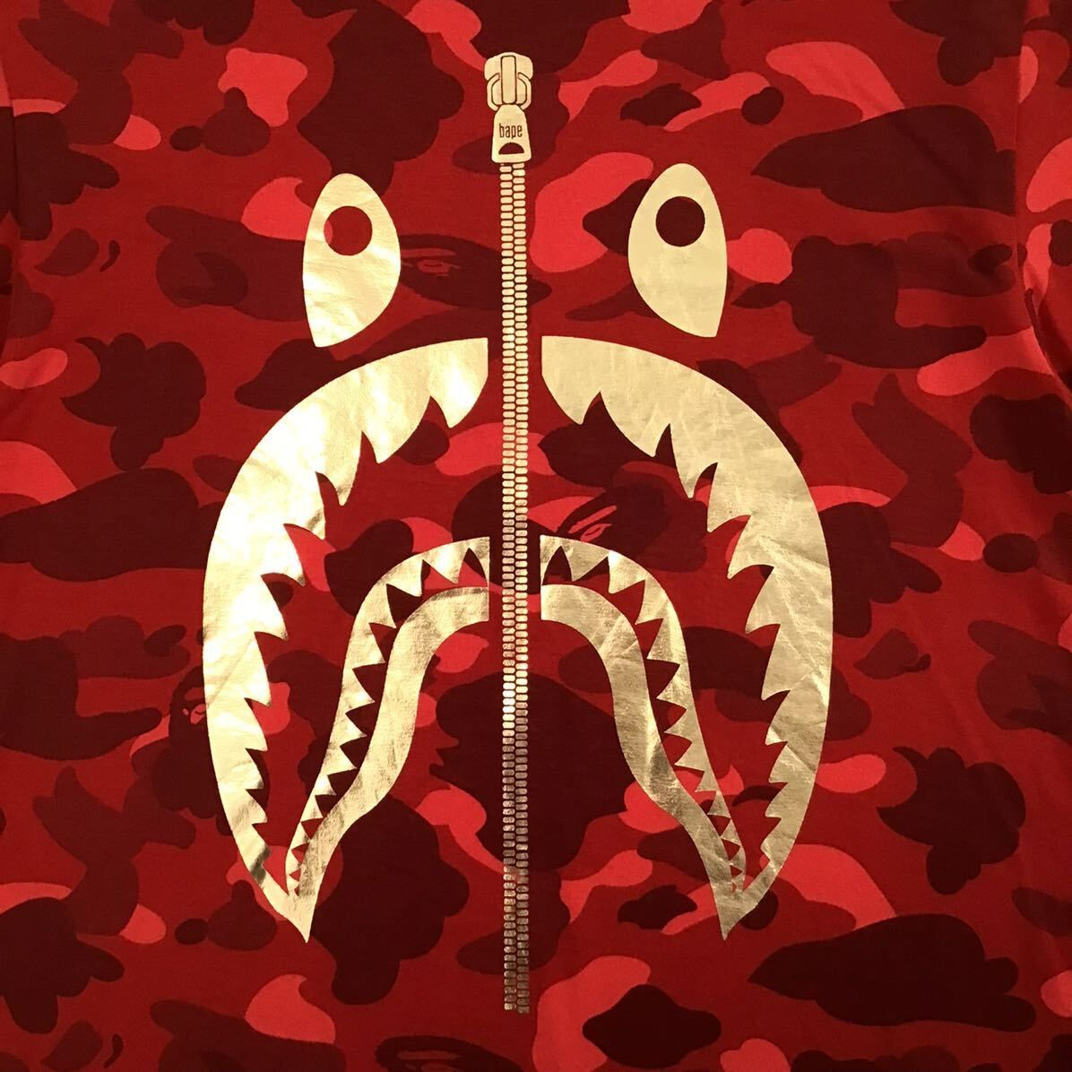 APE BAPE ONE PIECE ゴールドロジャー　tシャツ CAMO L BAPE Shark long sleeve T-shirt Gold × Red camo A Bathing Ape