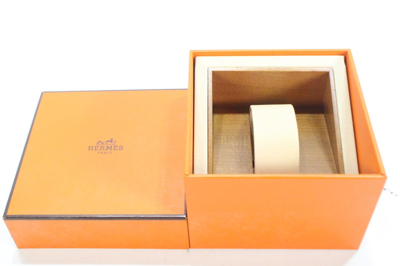 HERMES エルメス　腕時計　空箱 0727 HERMES（エルメス）腕時計の空箱 箱のみ 美品 - メルカリ
