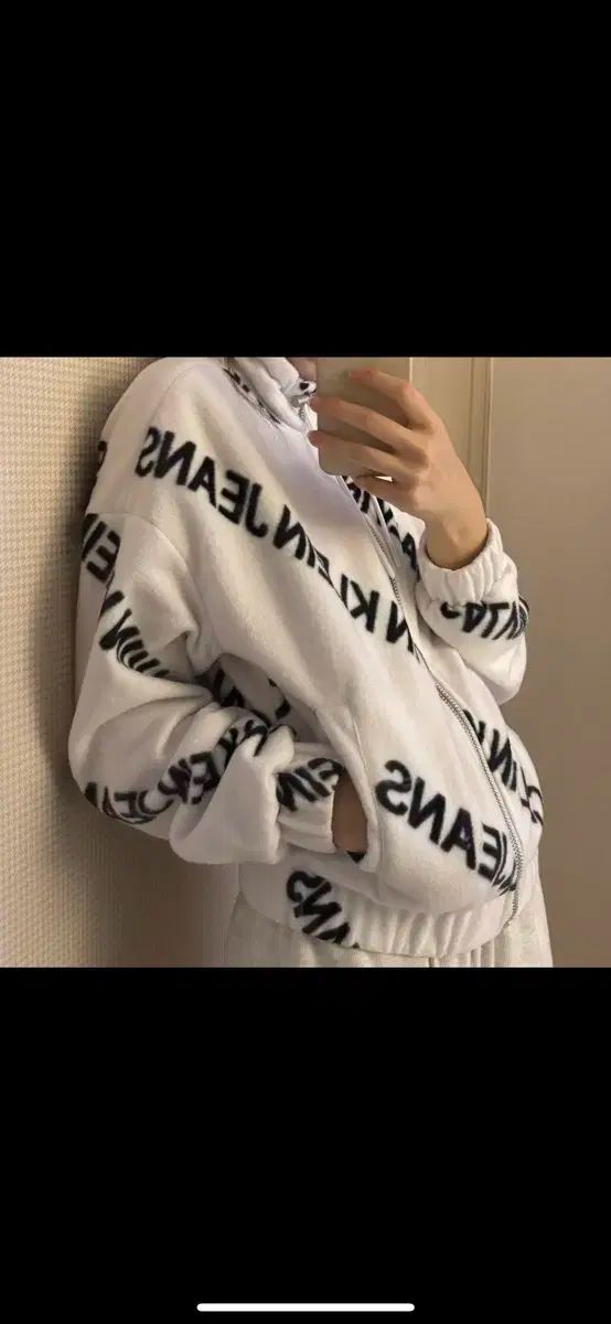 Calvin Klein カルバ ンクライン 白 ロゴ フリース ジップアップ