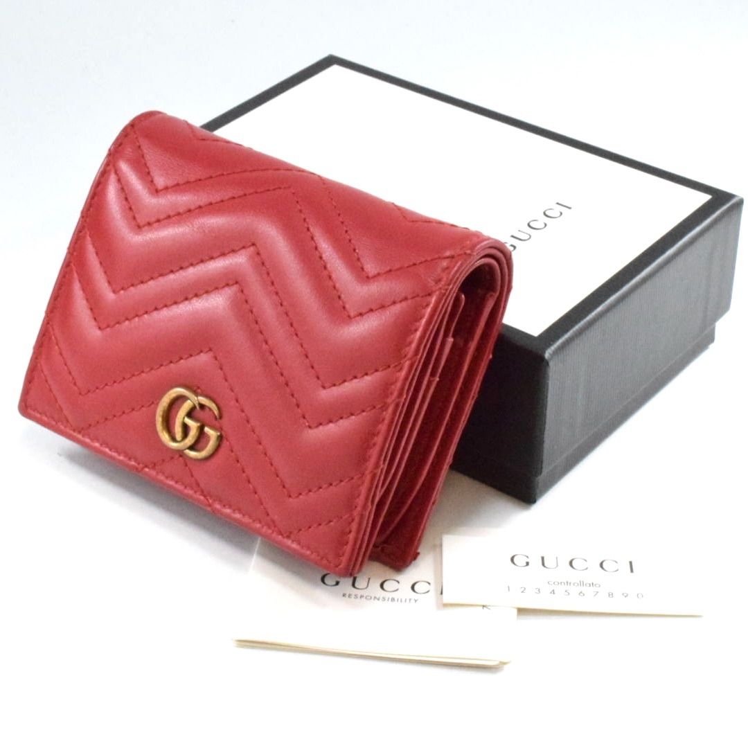 GUCCI GGマーモントコンパクトウォレット キルティング レッド 折り財布