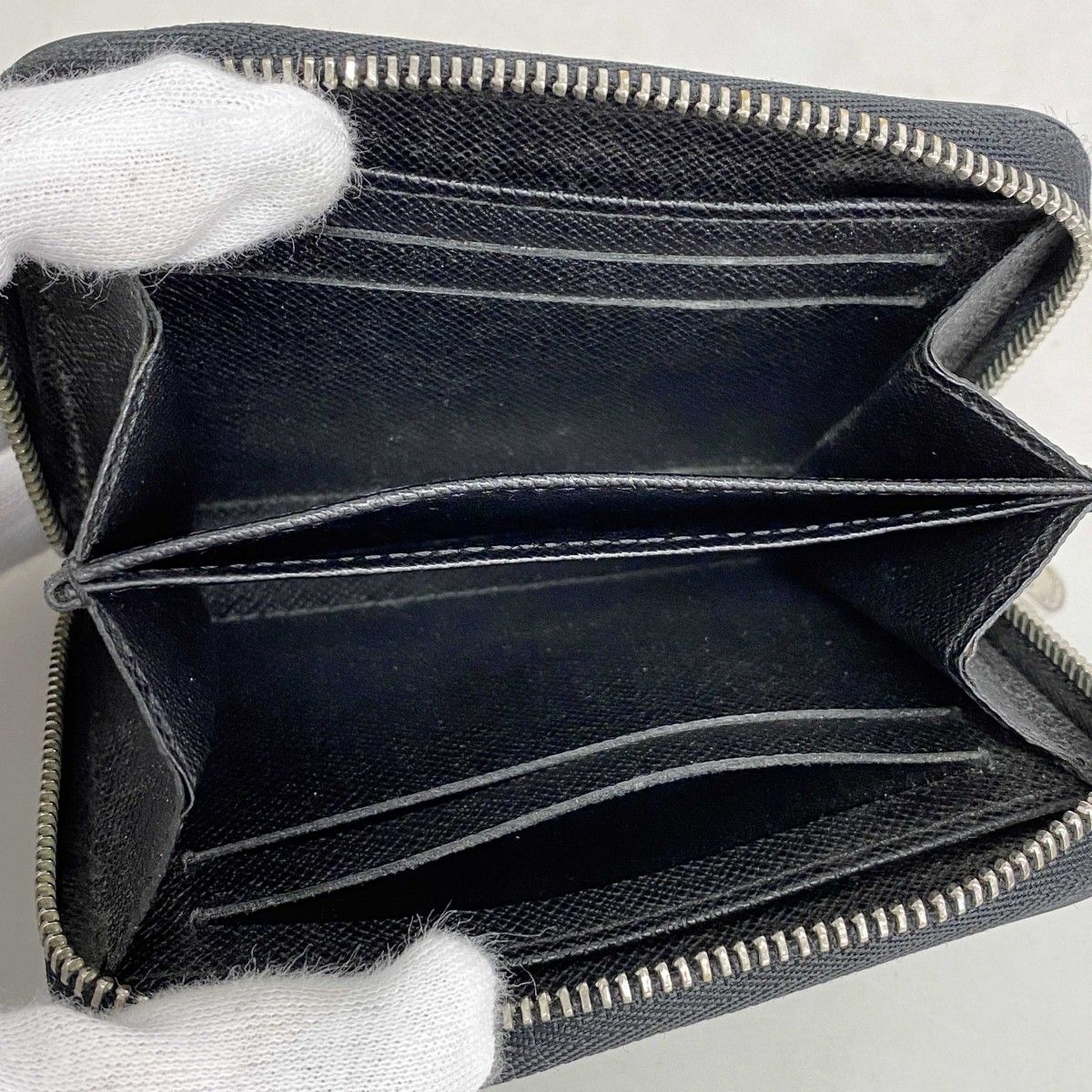 ルイヴィトン ジッピー コインパース エピ M60152 【中古】 LOUIS VUITTON/ルイヴィトン M60152 エピ ジッピーコインパース
