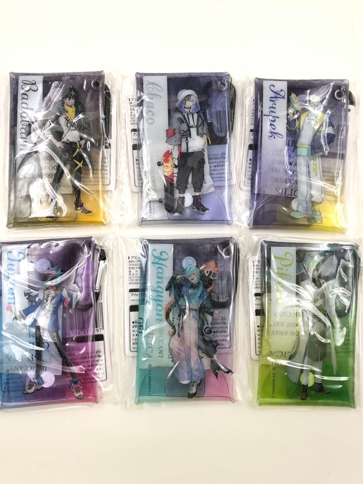 ♪) 全6種セット カラビナ付きクリアケース ノワールブーケ フラガリア