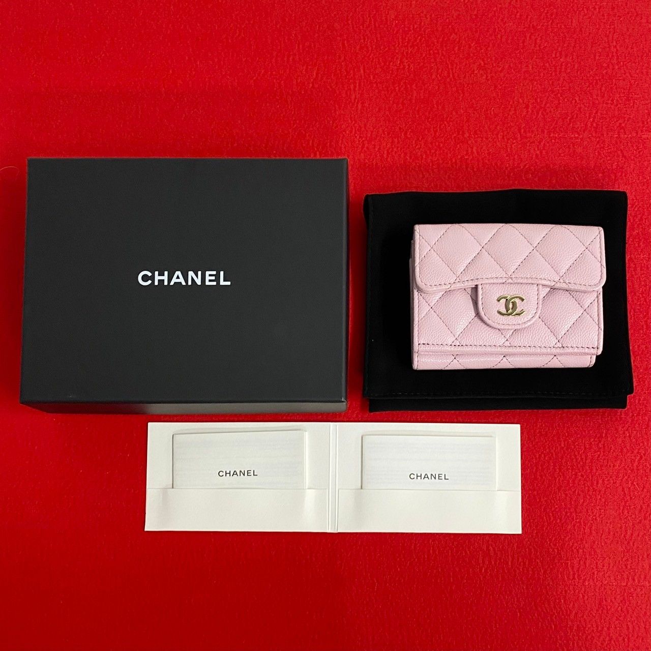 ほぼ未使用 シール有 箱 袋付 CHANEL シャネル キャビアスキン
