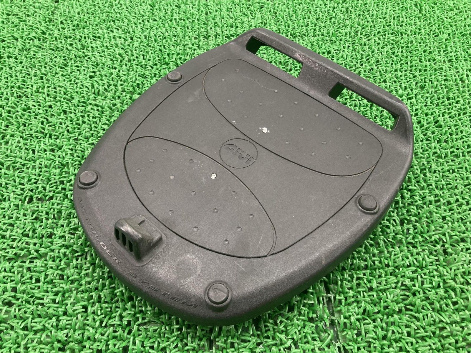 星 60921 車・バイク・自転車 GIVI製汎用 モノロックベース 社外