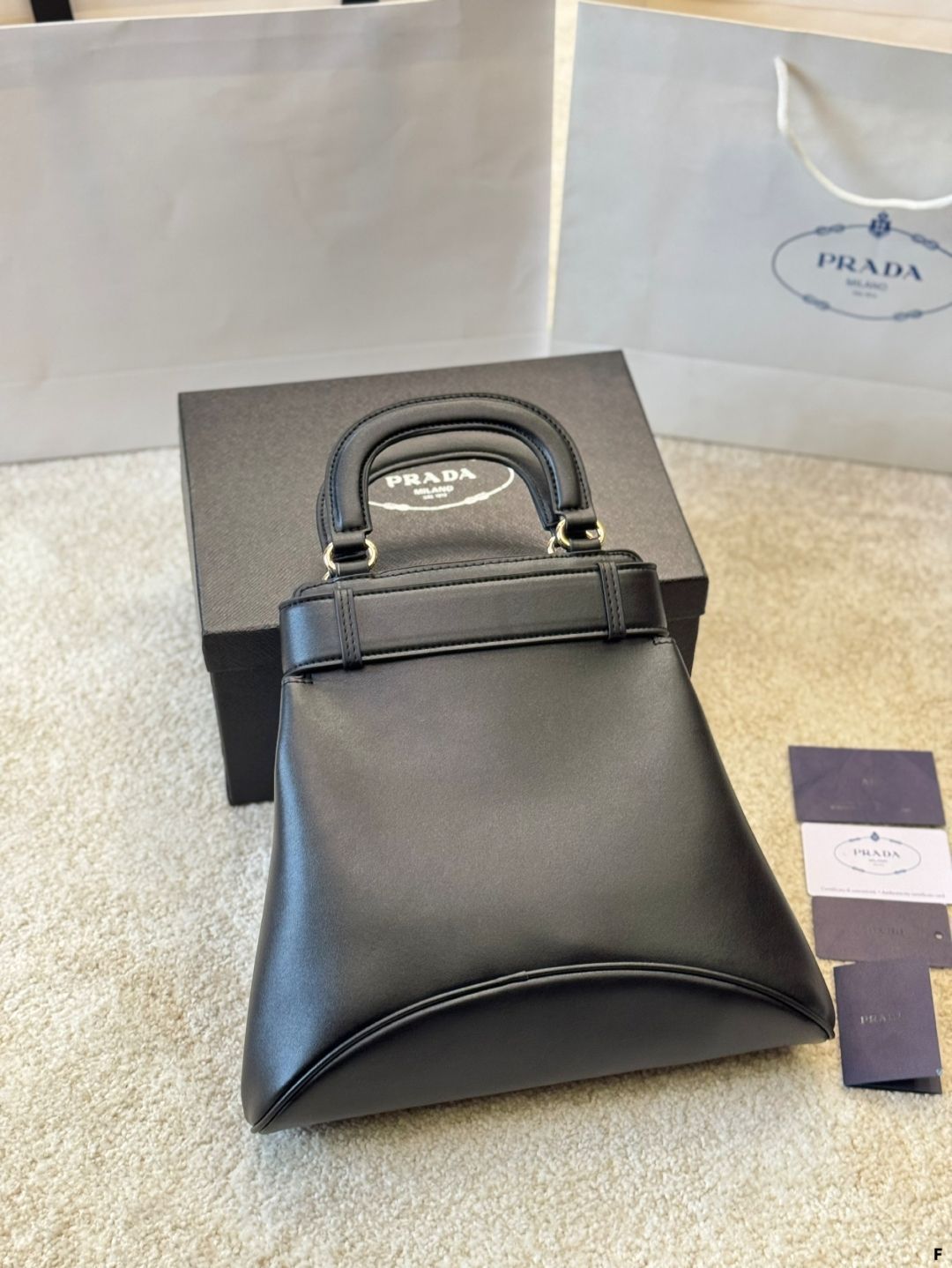 PRADA ショルダーバッグ 今日特価】Prada 25 ショーコレクション ショルダーバッグ 45