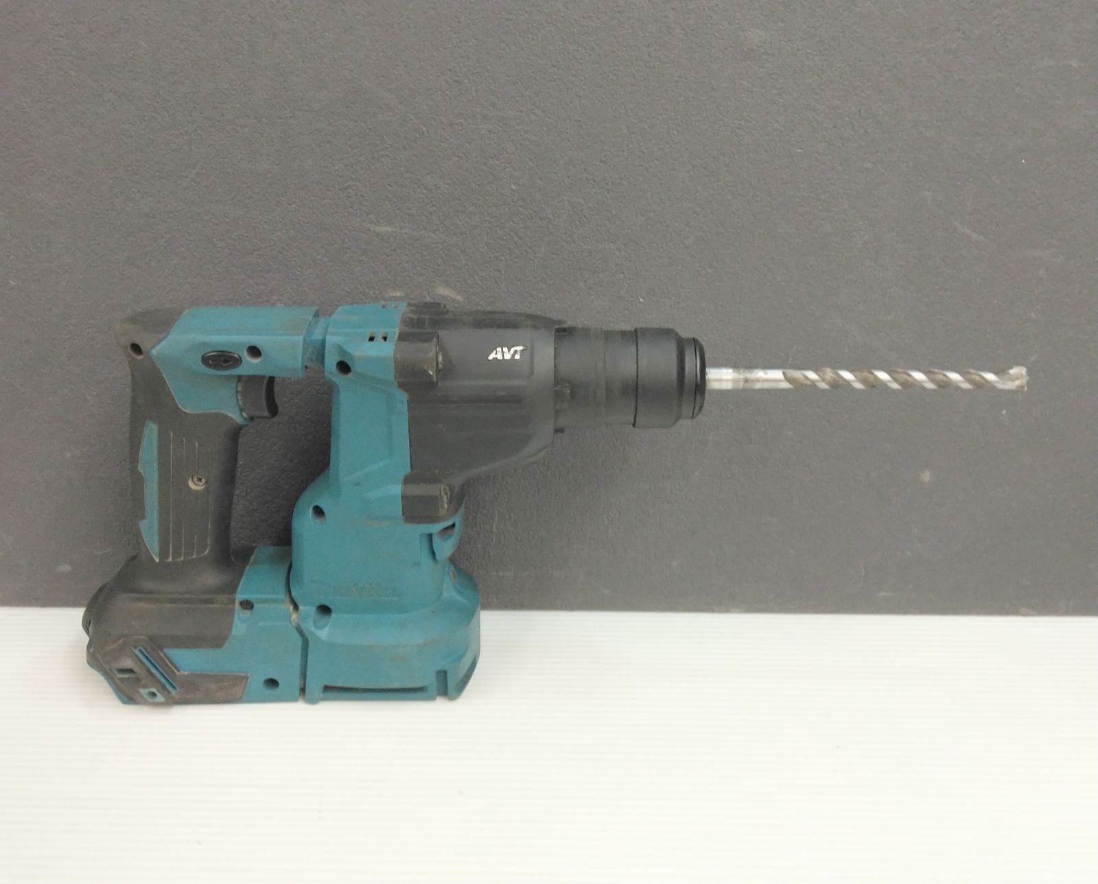 訳あり ビットが抜けない makita マキタ 充電式 ハンマードリル HR183D 18V