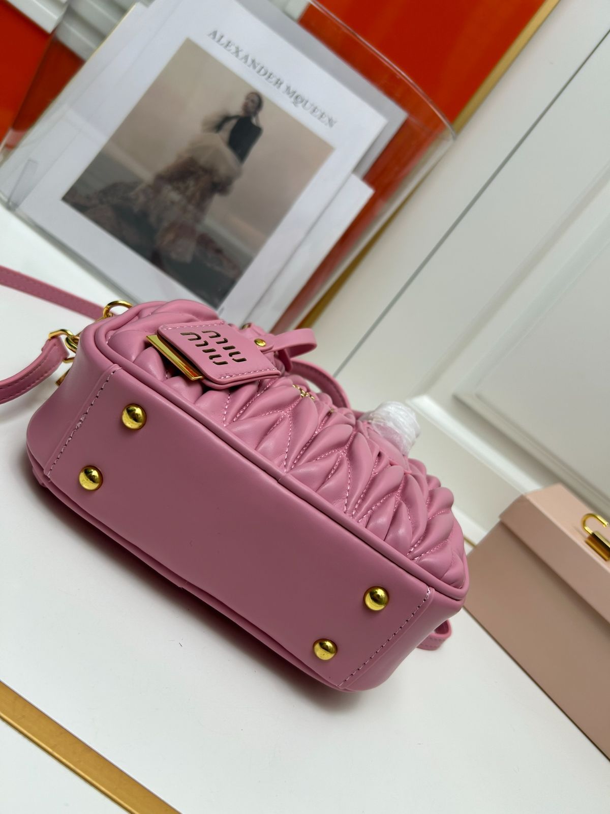 MIU MIU ミュウミュウ ショルダーバッグ ハンドバッグ 20cm