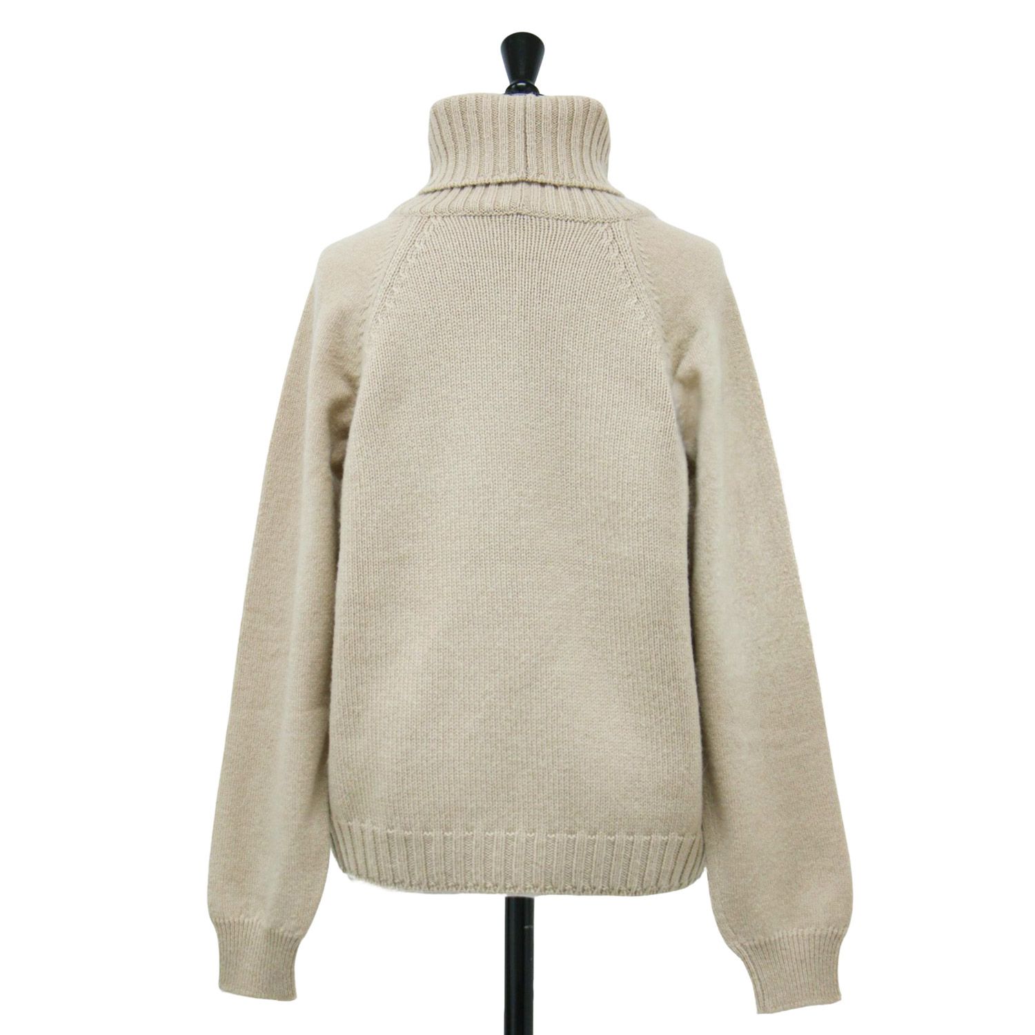HERMÈS ベージュ タートルネック HERMÈS ベージュ タートルネック