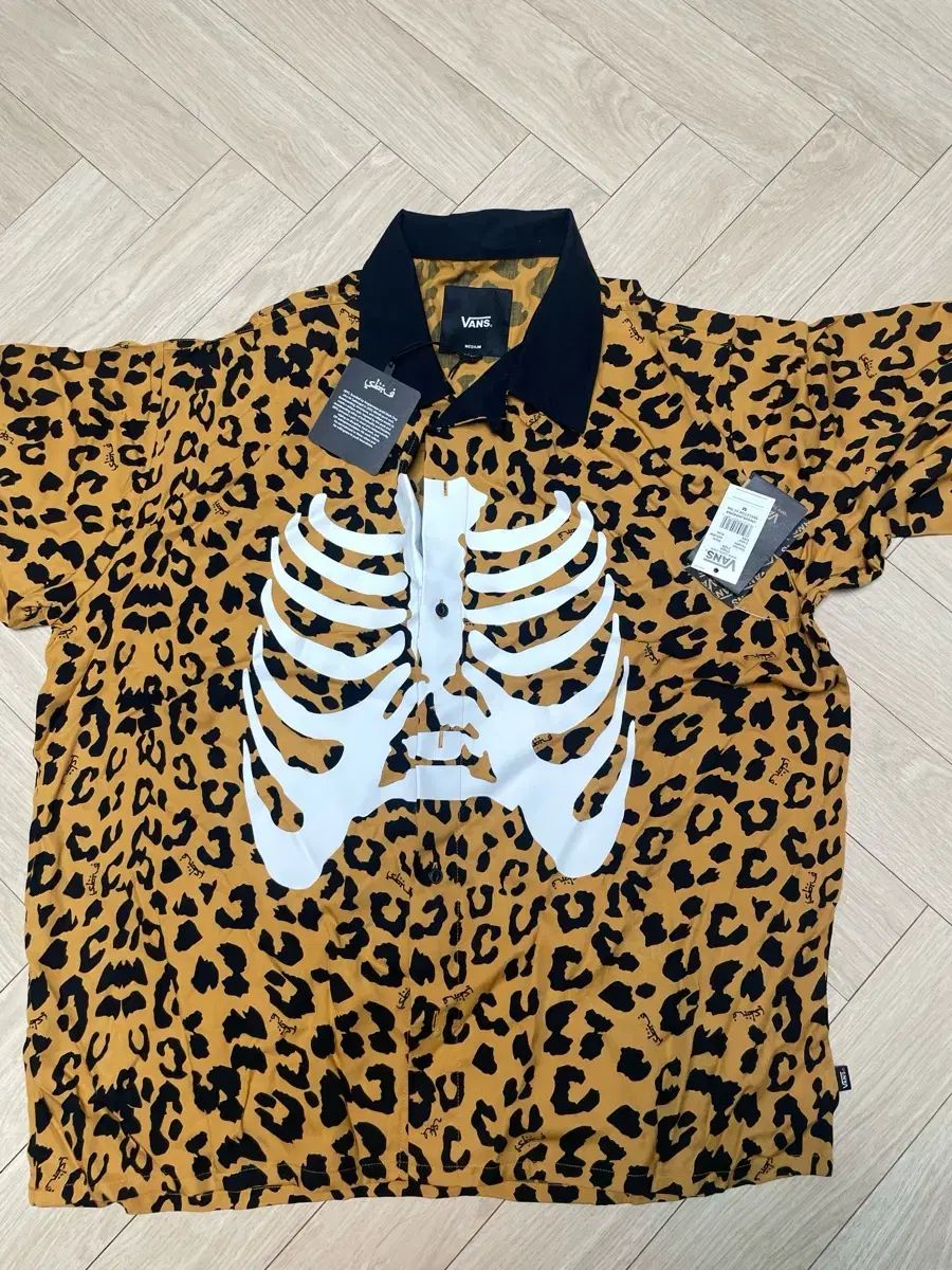 シャツ