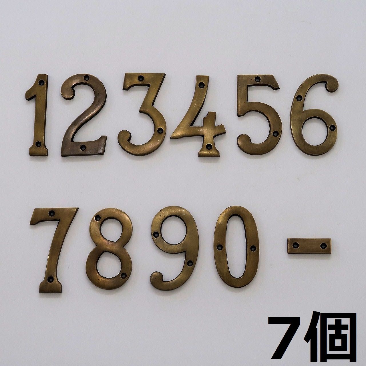 表札 真鍮表札  おしゃれ 2サイズ 真鍮調 シンプル 錆びない ステンレス 戸建て 長方形 正方形 アンティーク 筆記体 二世帯 番地 洋風 和風　モダン - 9
