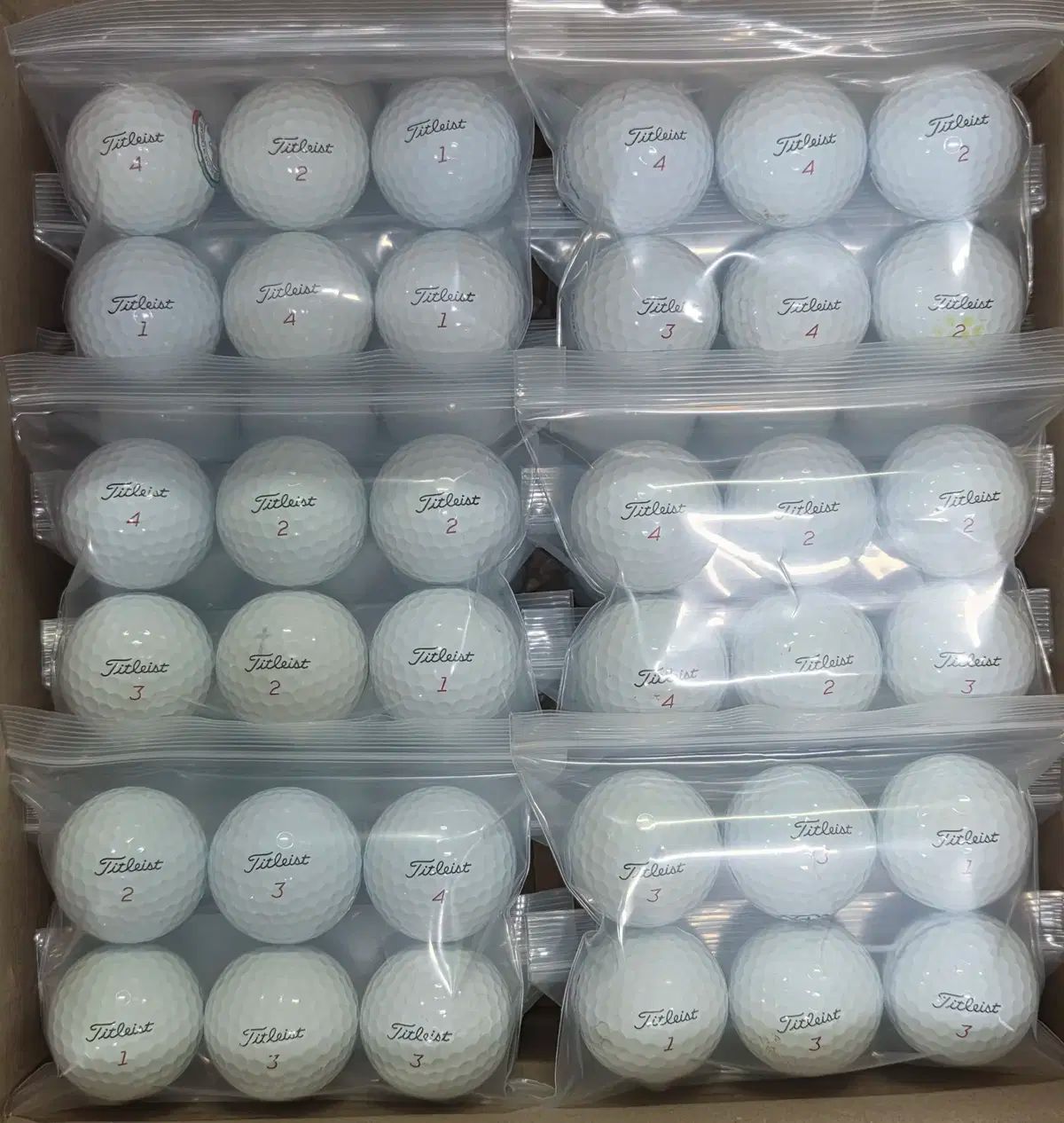 タイトリスト v1x 白 ロストボール 4ピース 120球