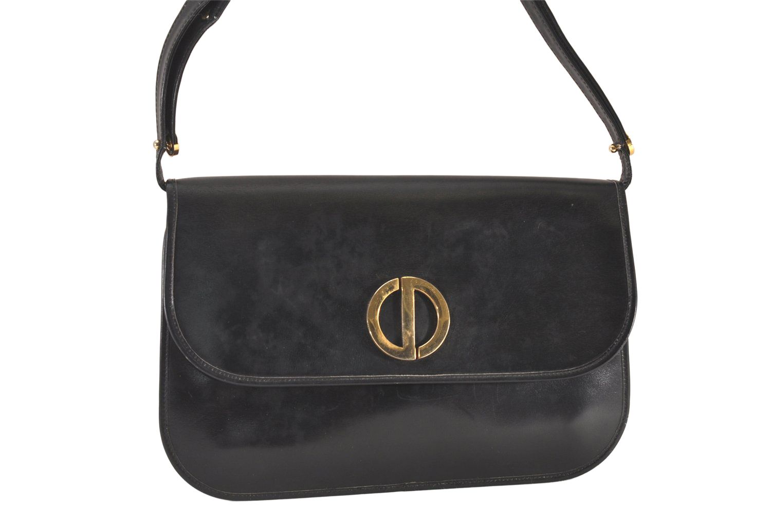 DIOR】新作「ディオール グラビティ」に注目。5月に大人が買うべき黒の