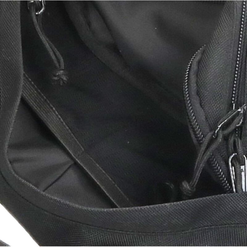 2510-243｜極美品｜バレンシアガ ボディバッグ ナイロン フューシャピンク 2510-243｜極美品｜バレンシアガ ボディバッグ ナイロン フューシャ