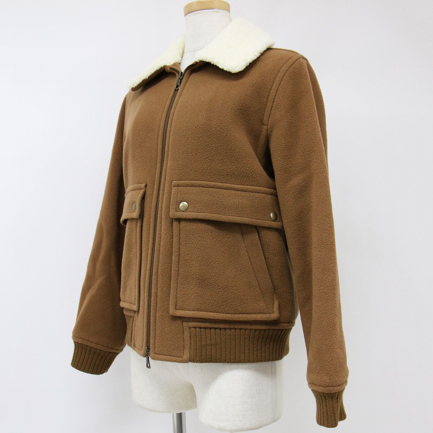A.P.C. ミリタリージャケット 茶 M A.P.C.(アー・ペー・セー A.P.C. ミリタリージャケット 茶 M A.P.C.(アー・ペー・セー