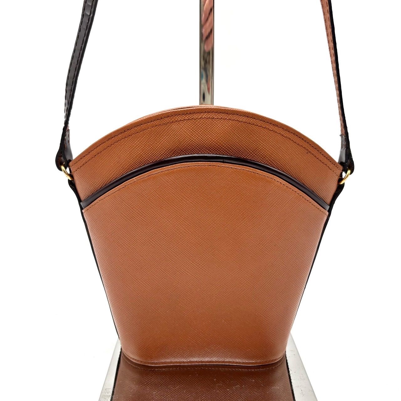 ✨良品✨ YVES SAINT LAURENT イヴサンローラン ポシェット ショルダー 
