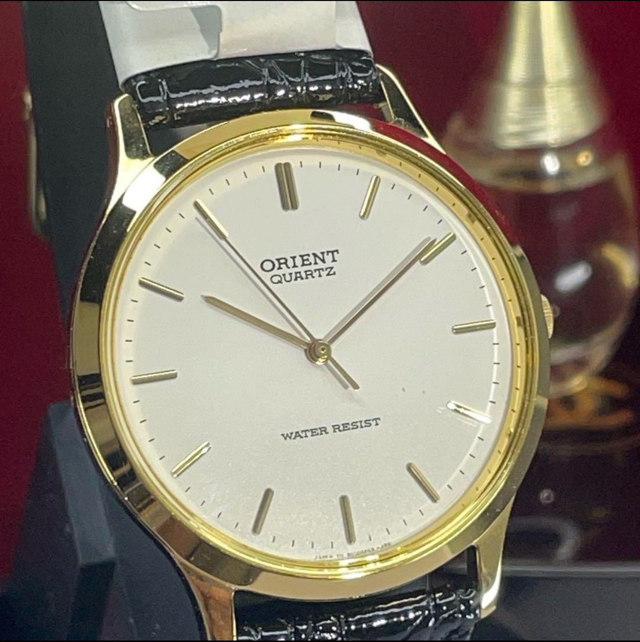 店内商品がすべてレジにて半額！！ 80s 未使用 ORIENT QZ 新品電池交換済 純正革ベルト 日本製 時計