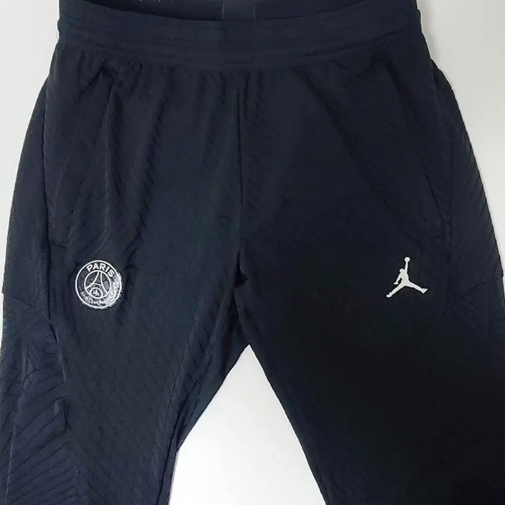 ナイキ　パリ・サンジェルマン　PSG トレーニングパンツ DRI-FIT ADV M NIKE(ナイキ) PSG パリ・サンジェルマン ADV トレーニング パンツ 23