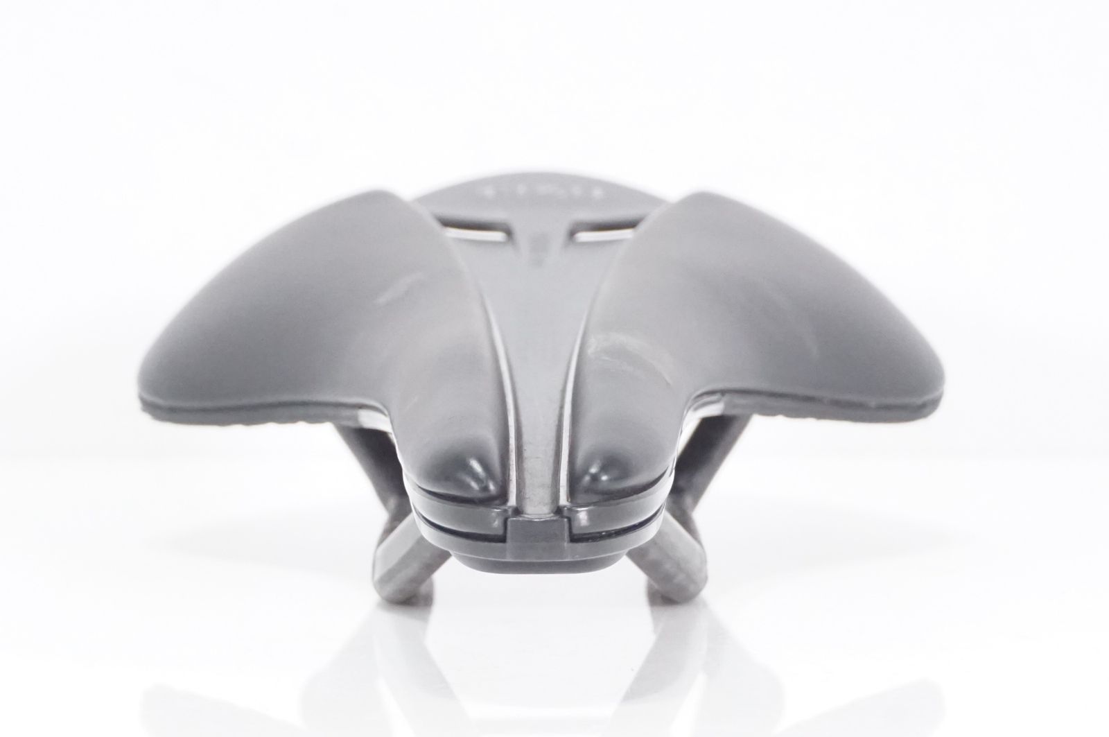 FIZIK 「フィジーク」 ARIONE R1 VERSUS EVO カーボンレール サドル 