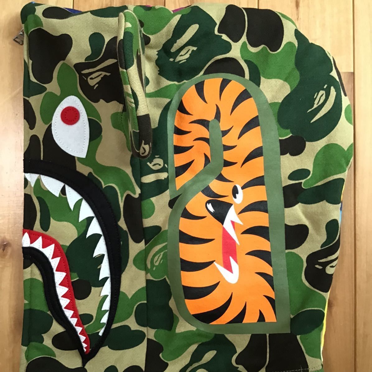 蜷川実花 BAPE ABC camo BE@R シャークパーカー shark - メルカリ