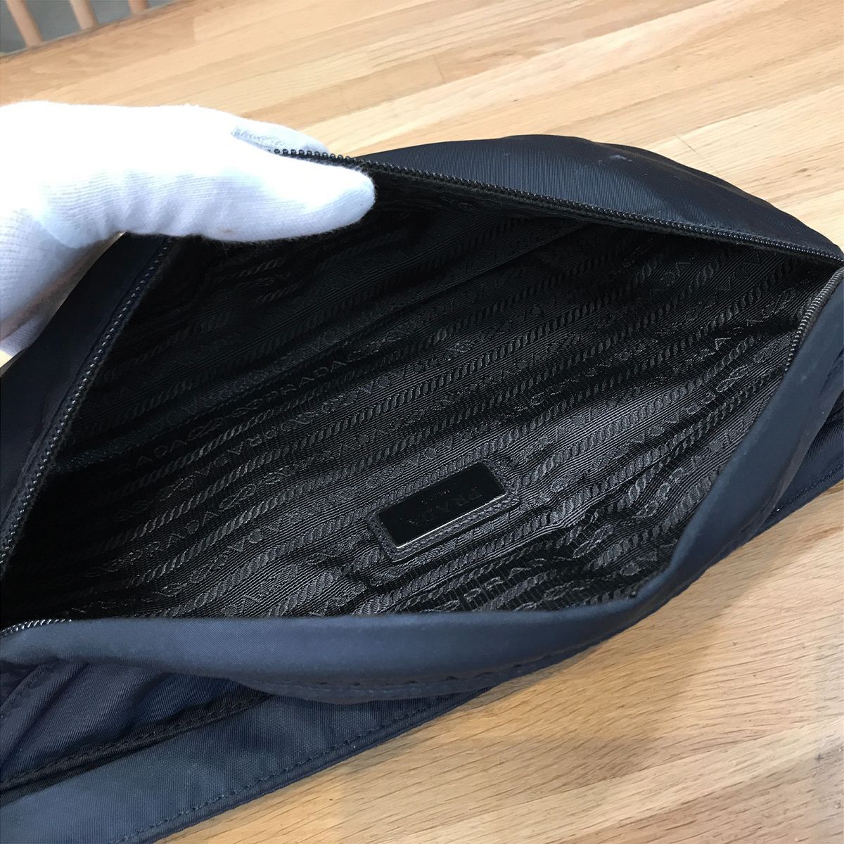 良品】プラダ ナイロン ボディバッグ ウエストバッグ ネイビー 1BL011 