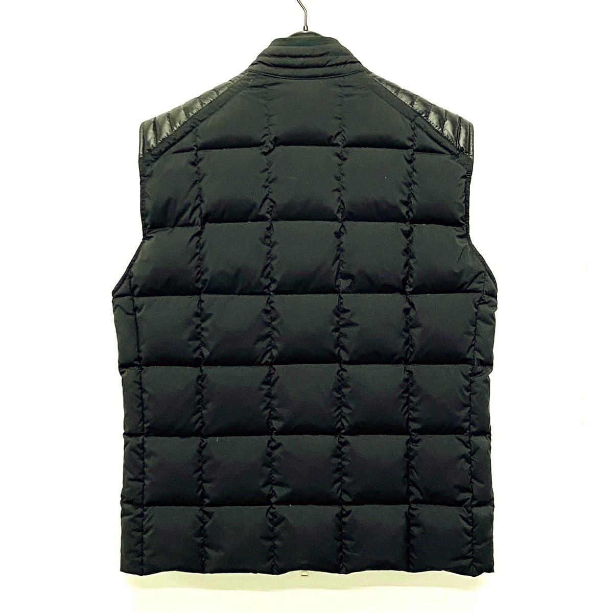 MONCLER(モンクレール) ダウンベスト サイズ2 M メンズ HOLSTEINER 黒 ジップアップ/冬 - メルカリ