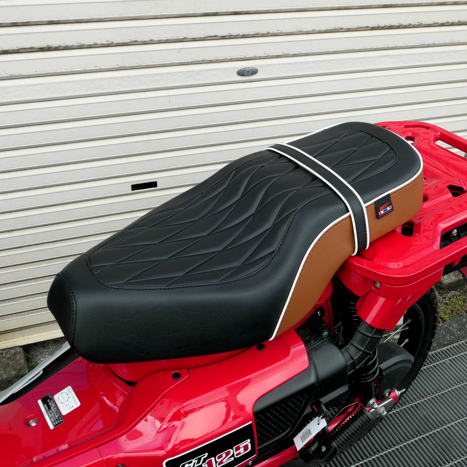 Z900RS 50周年モデル　専用シート　シボ入り カワサキ「Z900RS 50thアニバーサリー」を解説｜Z誕生50周年を
