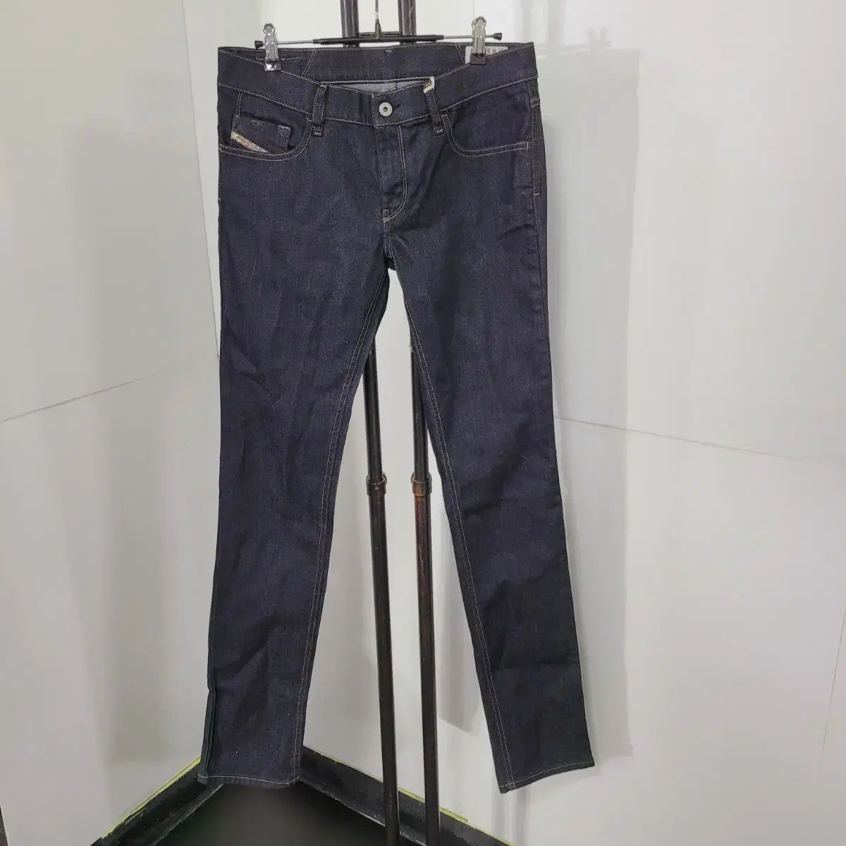 パングーショップ 新品 サイズ 31 DIESEL(ディーゼル) ジーンズ リビー デニム