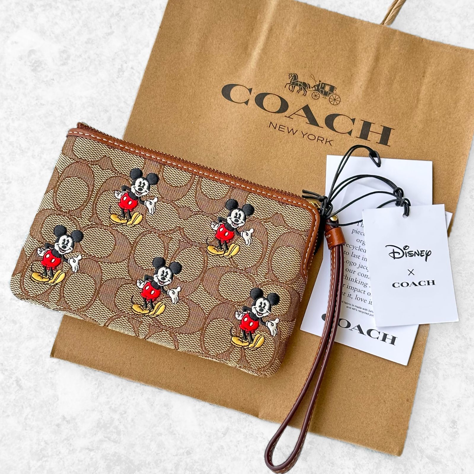 COACHxDisneyシグネチャー ジャガードミッキーマウス 今年人気の 