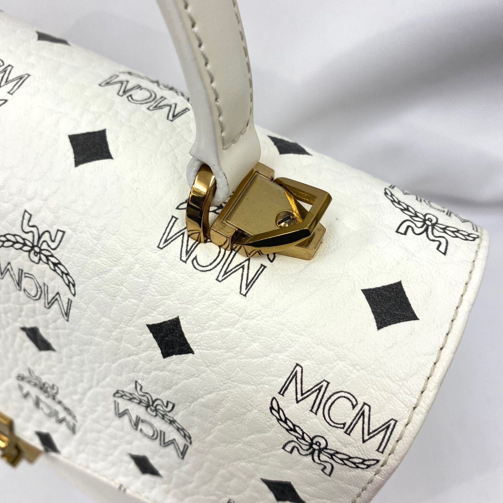 希少 MCM パトリシアサッチェルバッグショルダーバッグ 白