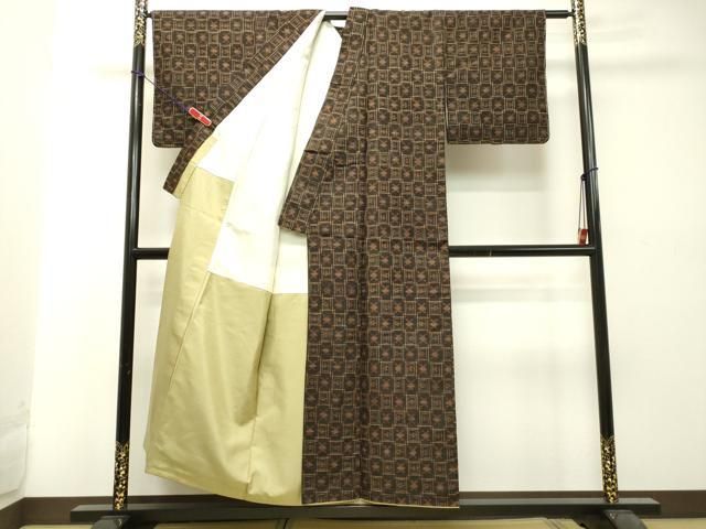 平和屋着物○国指定重要無形文化財 本場久米島紬 手織 絣格子 正絹