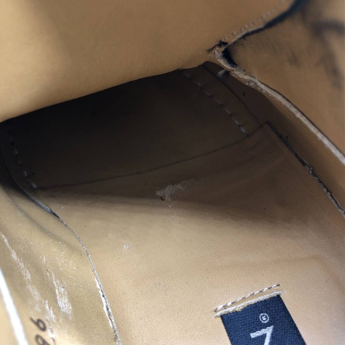 Uチップシューズ