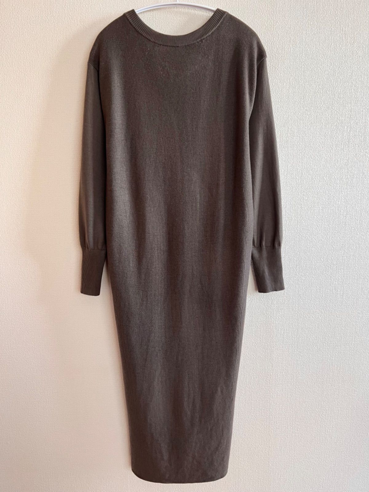 23区 リブコンビスムースVネックニットワンピース - メルカリ