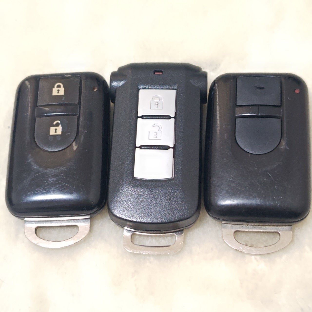 V35スカイライン 純正インテリジェントキー 3ボタン 285E3-JK05A インテリジェントキー ボタン電池交換（日産 スカイライン・V35）by