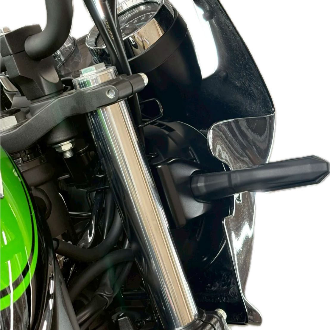 Z650RS ビキニカウル 純正色 メタリックムーンダストグレー マウントボルト Z650RS ビキニカウル 純正色 メタリックムーンダストグレー