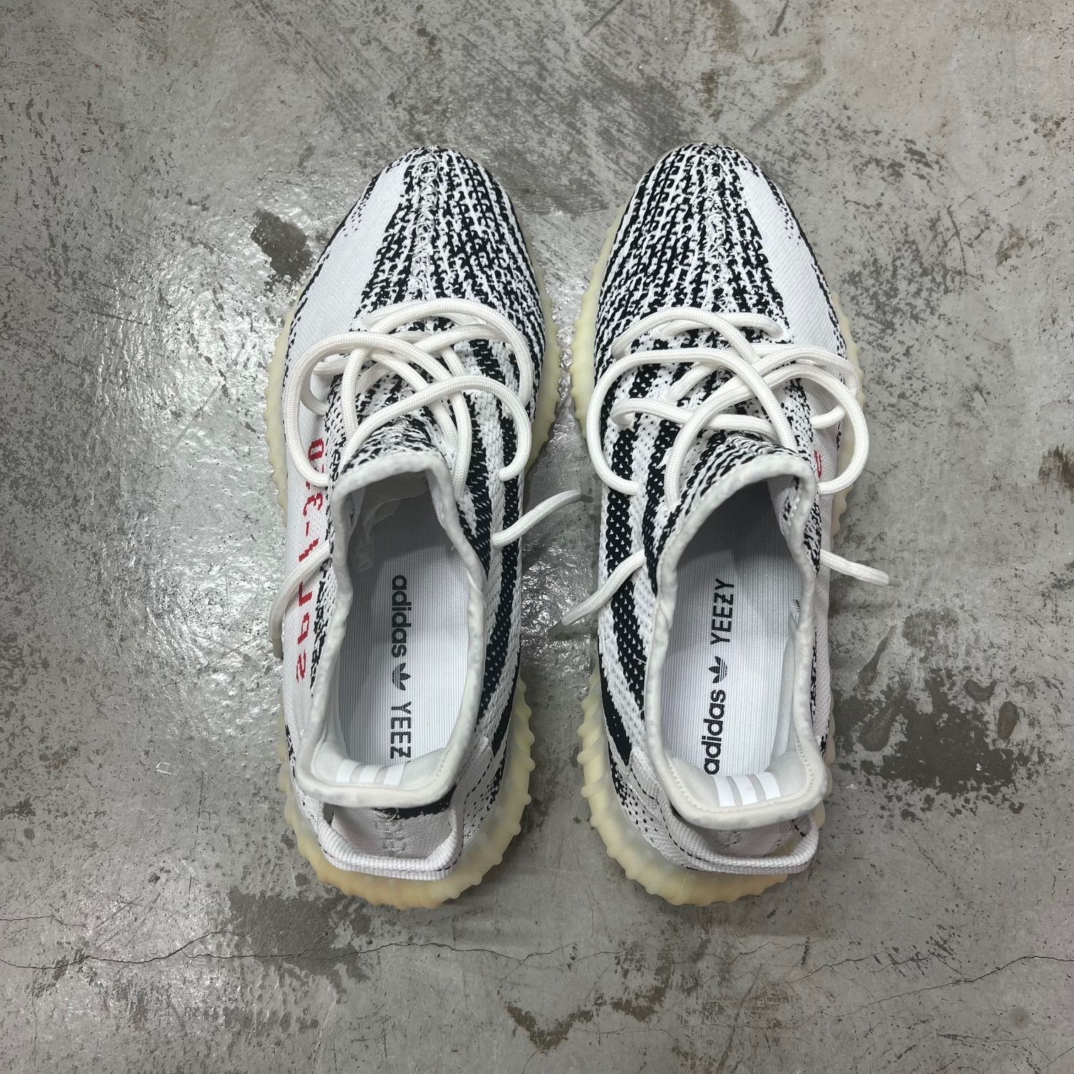 国内正規 新品 adidas KANYE WEST YEEZY BOOST 350 V2 Zebra CP9654 イージーブースト 350 ゼブラ  スニーカー アディダス 28cm 73899A1 - メルカリ