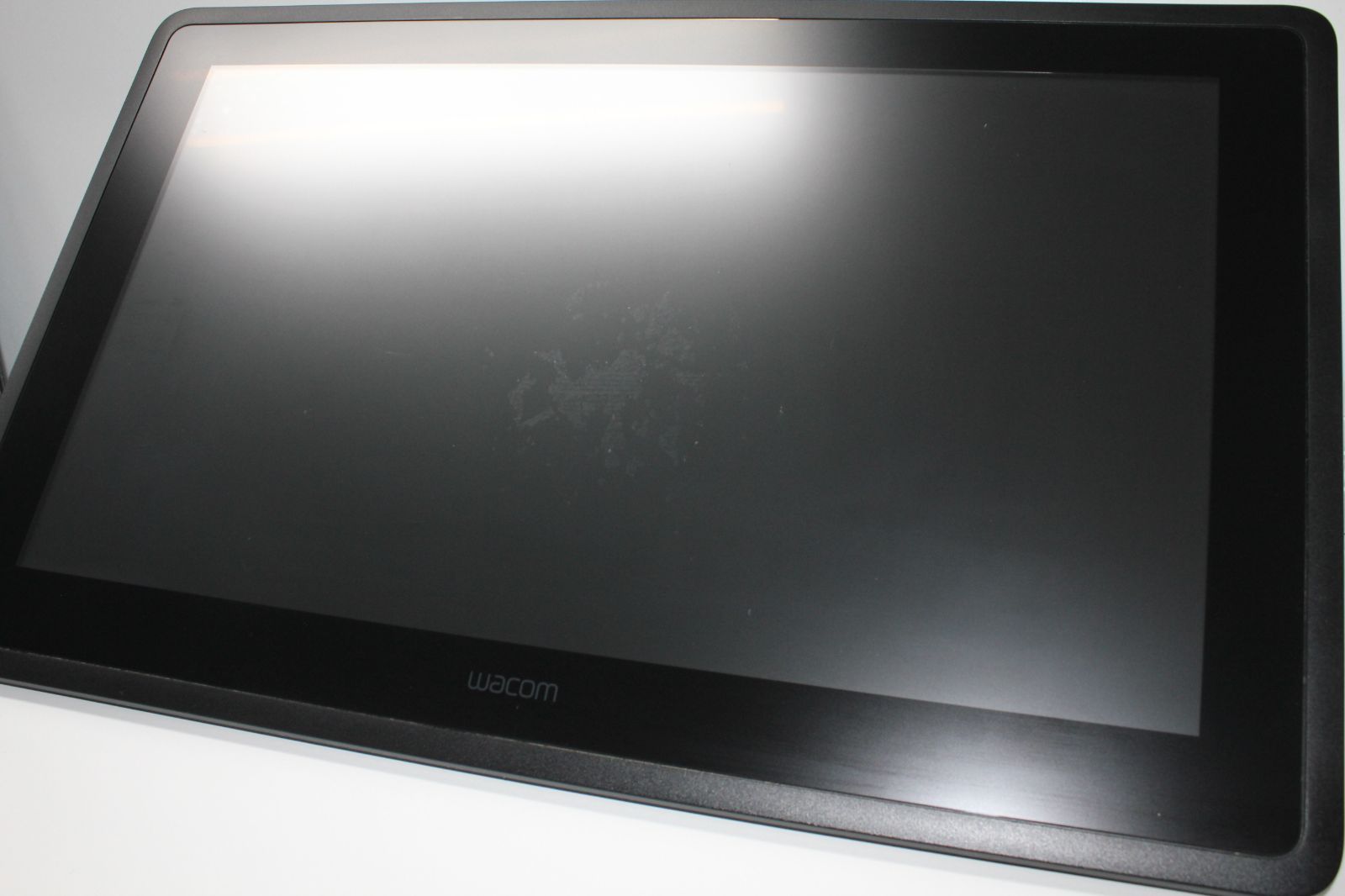 現状品 Wacom Cintiq 22 スタンド付き 21.5型 液晶ペンタブレット ⑤